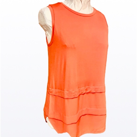 🌟Host Pick🌟Michael Kors M  Coral Sleeveless Top with Tiers - Picture 11 of 11